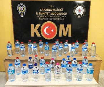 Sakarya'da Kaçak Alkol Operasyonu Açıklaması 16 Buçuk Litre Ele Geçirildi