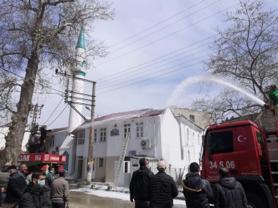 Tekirdağ'da Cami Yangını Kamerada Açıklaması Çatı Alev Alev Yandı