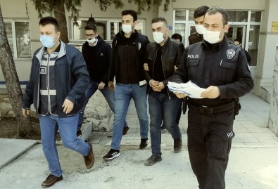 Uyuşturucu Satıcıları 2 Aylık Takiple Yakalandı