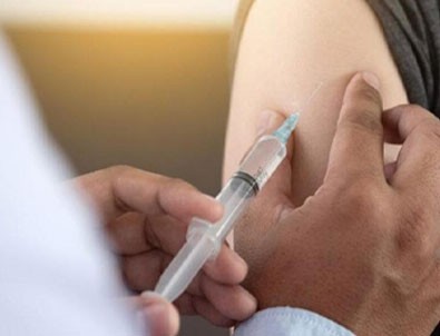 Almanya'da skandal! 1 Kişiye 5 doz yaptılar!