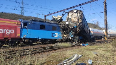 Çekya'da Tren Kazası Açıklaması 1 Ölü