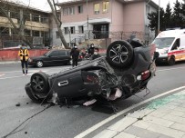 Küçükçekmece'de Bir Araç Takla Attı, Sürücü Ve Yolcu Kaza Yerinden Kaçtı