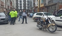 Otomobil İle Motosiklet Çarpıştı Açıklaması 1 Yaralı Haberi