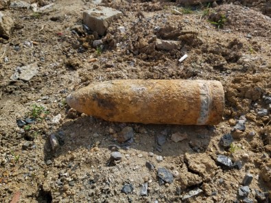 (Özel) Ümraniye'de Cami İnşaatındaki İşçilerin 'Havan Topu Mermisi' Paniği