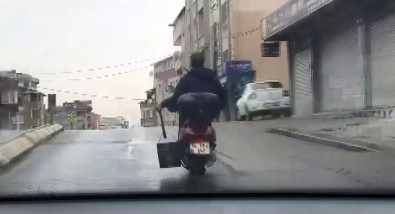 Sultanbeyli'de Motosiklet İle 'Seri Köz Getir' Yolculuğu Kamerada