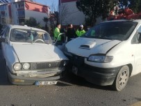 Aydın'da Trafik Kazası Açıklaması 2 Yaralı