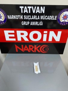 Bitlis'te Bir Kişinin Üst Aramasında Eroin Ele Geçirildi