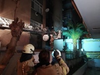 Güngören'de 5 Katlı Binanın 2'Nci Katında Korkutan Yangın Açıklaması 3 Yaralı Haberi