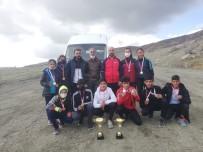 Van Büyükşehir Belediyesi Atletleri Yarı Finalde