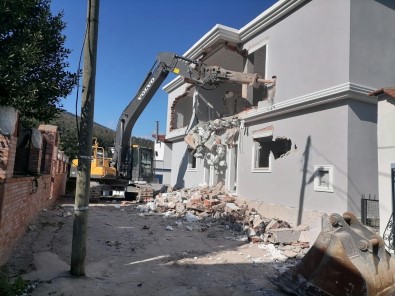 Bodrum'da 2 Yılda 423 Yapı Yıkıldı 2 Bin Yapı İse Yıkılmayı Bekliyor
