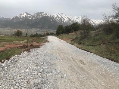 Çameli'de Mahallelerde Üst Yapı Çalışmaları Devam Ediyor