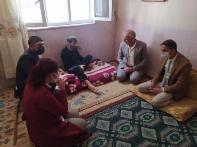 MHP Diyarbakır İl Başkanı Kayaalp, Sağlık Sorunları Olan Vatandaşla Bir Araya Geldi