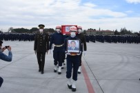 Şehit Türk Yıldızları Pilotunun Cenazesi Memleketine Uğurlandı Haberi