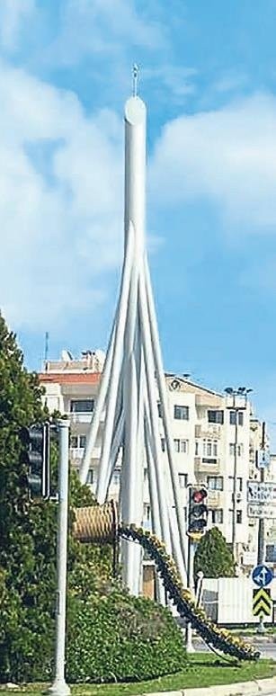 İzmir'e heykelci zihniyet eziyeti!