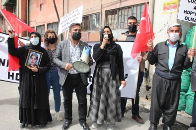 Hakkari'deki Anneler HDP'ye Yürüdü