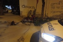 İzmir'de Motosikletli Hırsız Polisten Kaçamadı