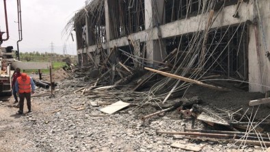 Şırnak'ta Terminal İnşaatında İskele Çöktü Açıklaması 4 Yaralı