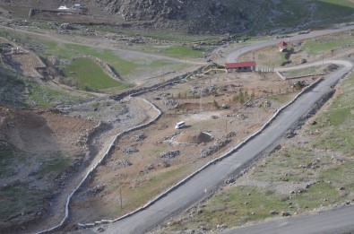 Terörün Yerini Huzur Aldı, AK Partili Belediye Avaspi Yaylası'na Mesire Alanı Yapıyor