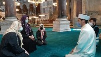 Yevheniya Babenko Ayasofya'dan etkilendi Müslüman oldu
