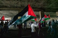 Binlerce kişi sokağa indi! Filistin'e destek İsrail'e tepki