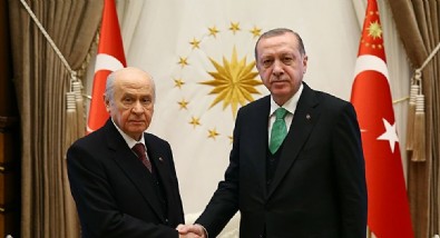 Erdoğan ile Bahçeli'nin görüşmesi başladı!