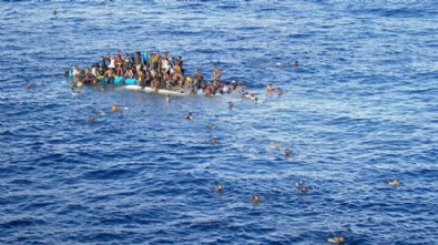 Facia! En az 57 mülteci boğuldu...