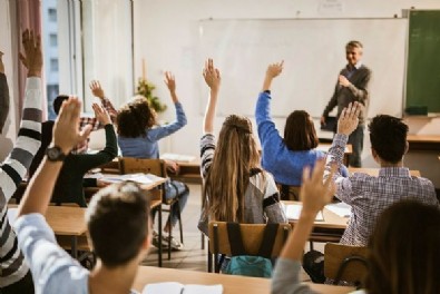 MEB'den öğrencileri ve velileri rahatlatacak açıklama!  Farklı şehir imkanı