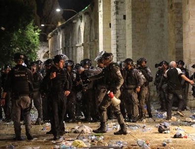 İsrail askeri bir çocuğu vurdu!.