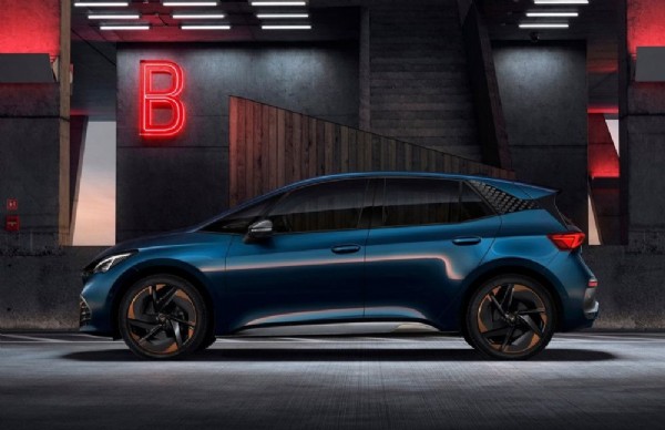 Yeni model Cupra görücüye çıktı! Elektrikli...!!!