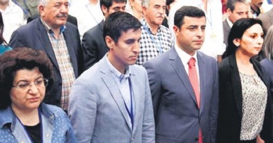 PKK'nın piyonları kırmızı listede: Selahattin Demirtaş'ın sağ kolunun başına 10 milyon ödül!