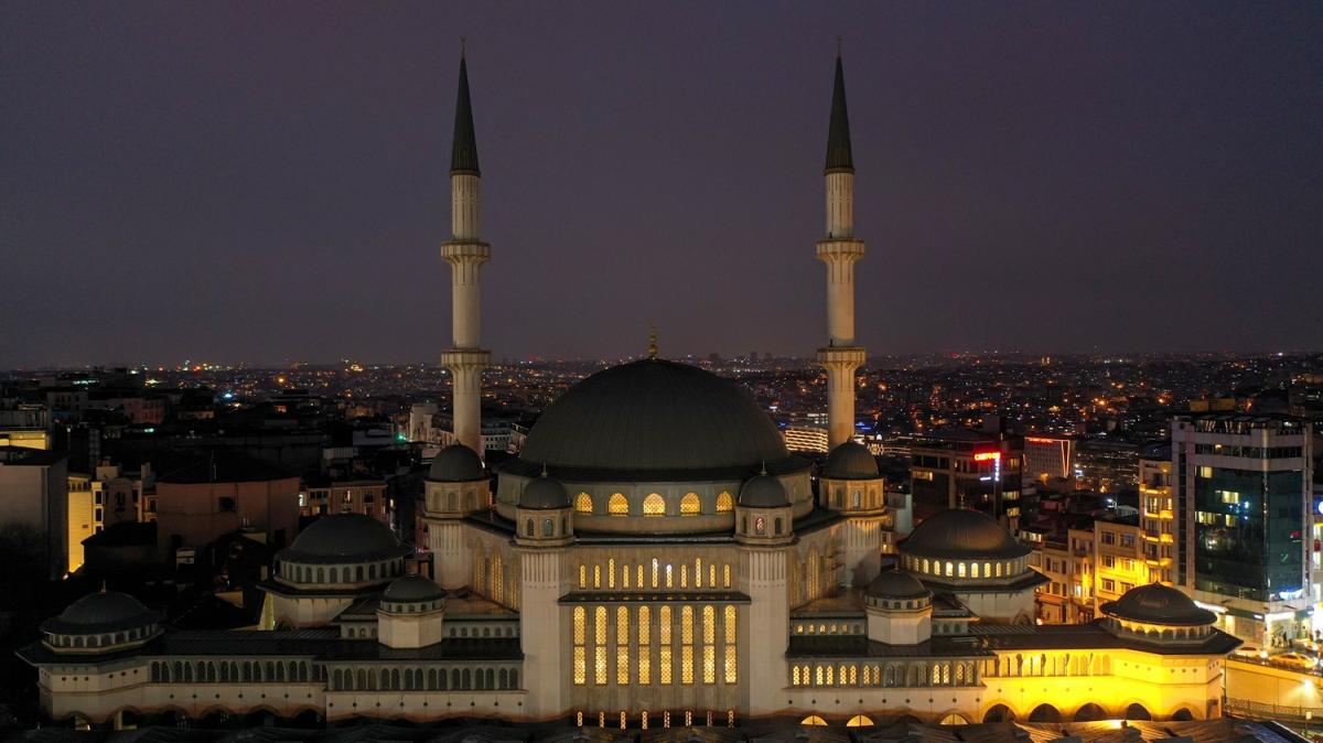 Taksim Camii’nin açılışı ertelendi