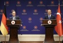 ANGELA MERKEL - Dışişleri Bakanı Çavuşoğlu'ndan Almanya'da önemli açıklamalar