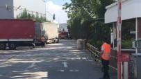 FABRIKA - Ambalaj Fabrikasinda Çikan Yangin Korkuttu