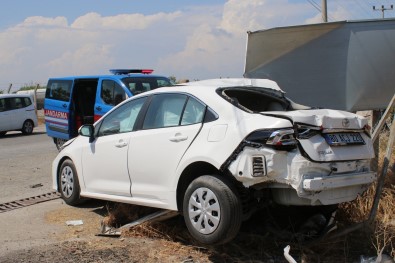 Hatay'da Akaryakit Tankeri Ile Otomobil Çarpisti Açiklamasi 2 Yarali