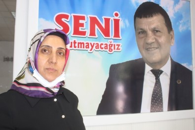 Hayatini Kaybeden Muhtarin Görevine Esi Talip Oldu
