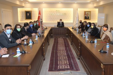 Iranli Is Insanlari Yatirim Için Vali Bilmez'le Görüstü