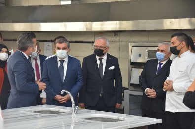 KMÜ'ye Yeni Bir Uygulama Mutfagi Daha Açildi