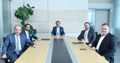 TOBB Baskani Hisarciklioglu'ndan Karabüklü Ihracatçilara Tebrik