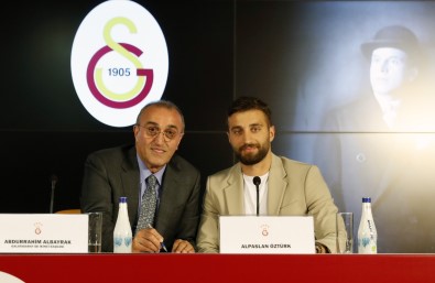 Alpaslan Öztürk Açiklamasi 'Galatasaray'a Istendigimi Hissederek Geldim'