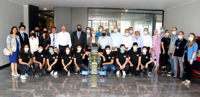 Baskan Yilmaz Ve MEP Üyeleri Model Fabrikayi Gezdi