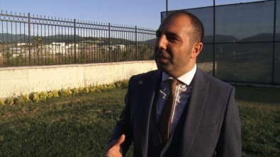 Soyunma Odasina Gizli Kamera Yerlestiren Fotografçiya 6 Yil Hapis Cezasi