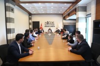 EBRAR - AK Gençler Nigde Belediye Baskani Özdemir'i Ziyaret Etti