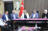 AK Partili Belediye Baskanlari Isparta'da Bulustu