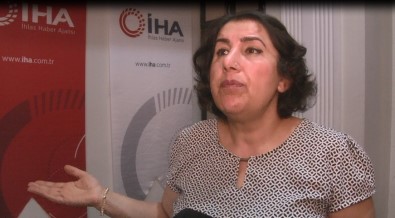 Almanya'da Evlat Nöbeti Tutan Anneden PKK Ve HDP'ye Sert Tepki