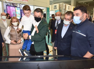Bakan Pakdemirli, 3. Verimlilik Ve Teknoloji Fuari'ni Ziyaret Etti