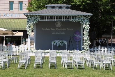 Kartal Belediyesi Nikah Salonu Yenilen Yüzü Ile Evlenecek Çiftleri Agirlayacak