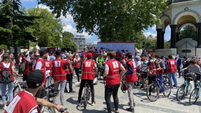 Kizilay Farkindalik Için Pedal Çevirdi