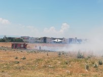 Otluk Alanda Çikan Yangin Korkuttu