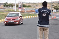 PAKISTAN - Denizli'de Aranan Süphelilere Yönelik Yapilan Çalismada 107 Yabanci Uyruklu Kisi Yakalandi