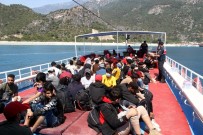 PAKISTAN - Fethiye'de 97 Kaçak Göçmen Yakalandi